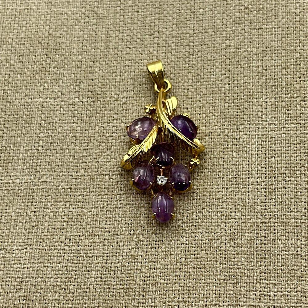 unisex Small gold tone amethyst stone grape Pendant